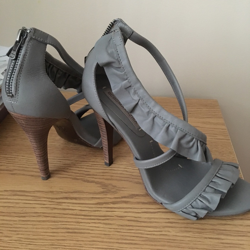 ✨HOST PICK✨ BCBG | Shoes NEW - Picture 3 of 16